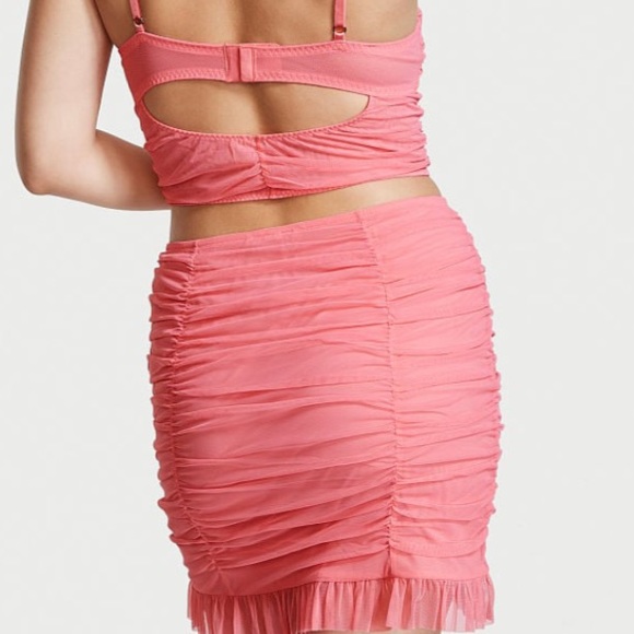 NWT Victoria’s Secret Ruched Mini Skirt - Picture 2 of 6